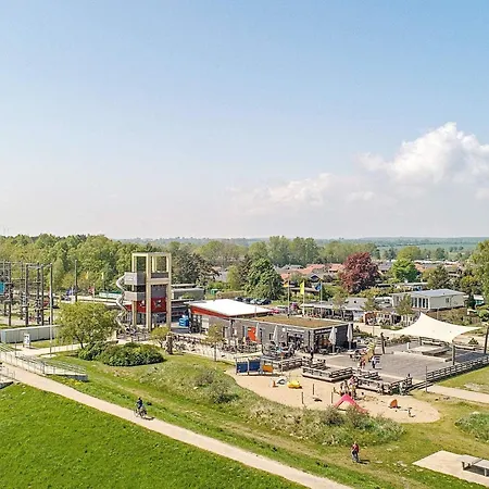 度假居 4 Person In 格洛米茨